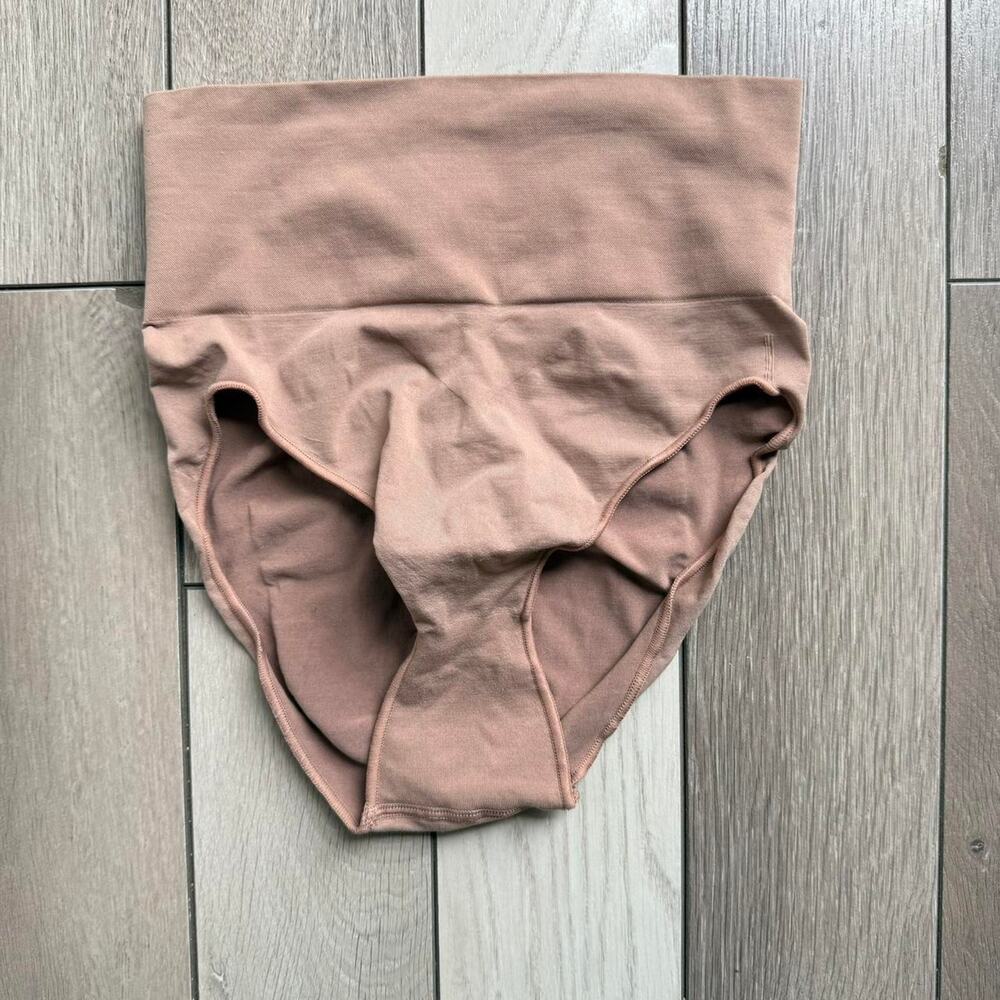Pink skims seamless high waisted shapewear